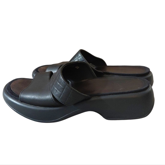 Dansko Black Women's Sandals - Picture 6 of 12